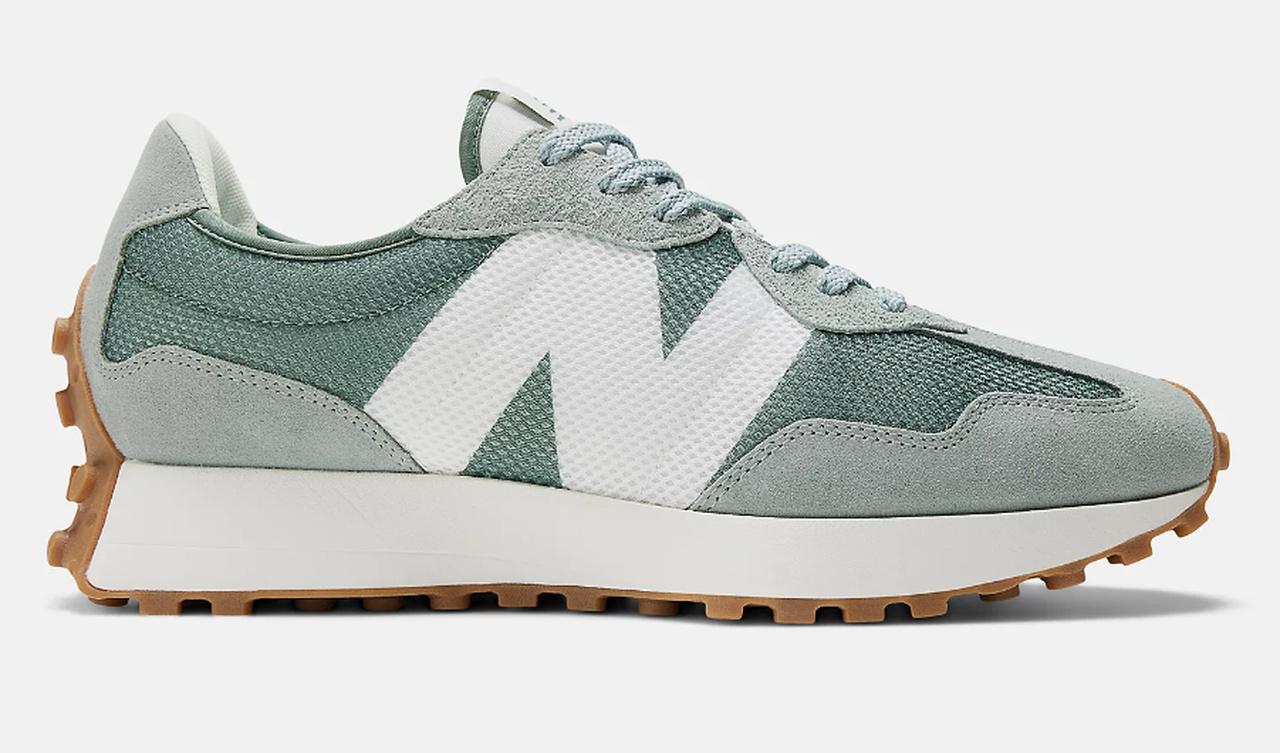 New Balance 327