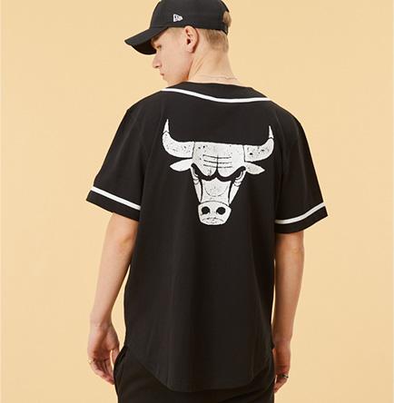 New Era Distressed Logo Button Up Tee Chibul