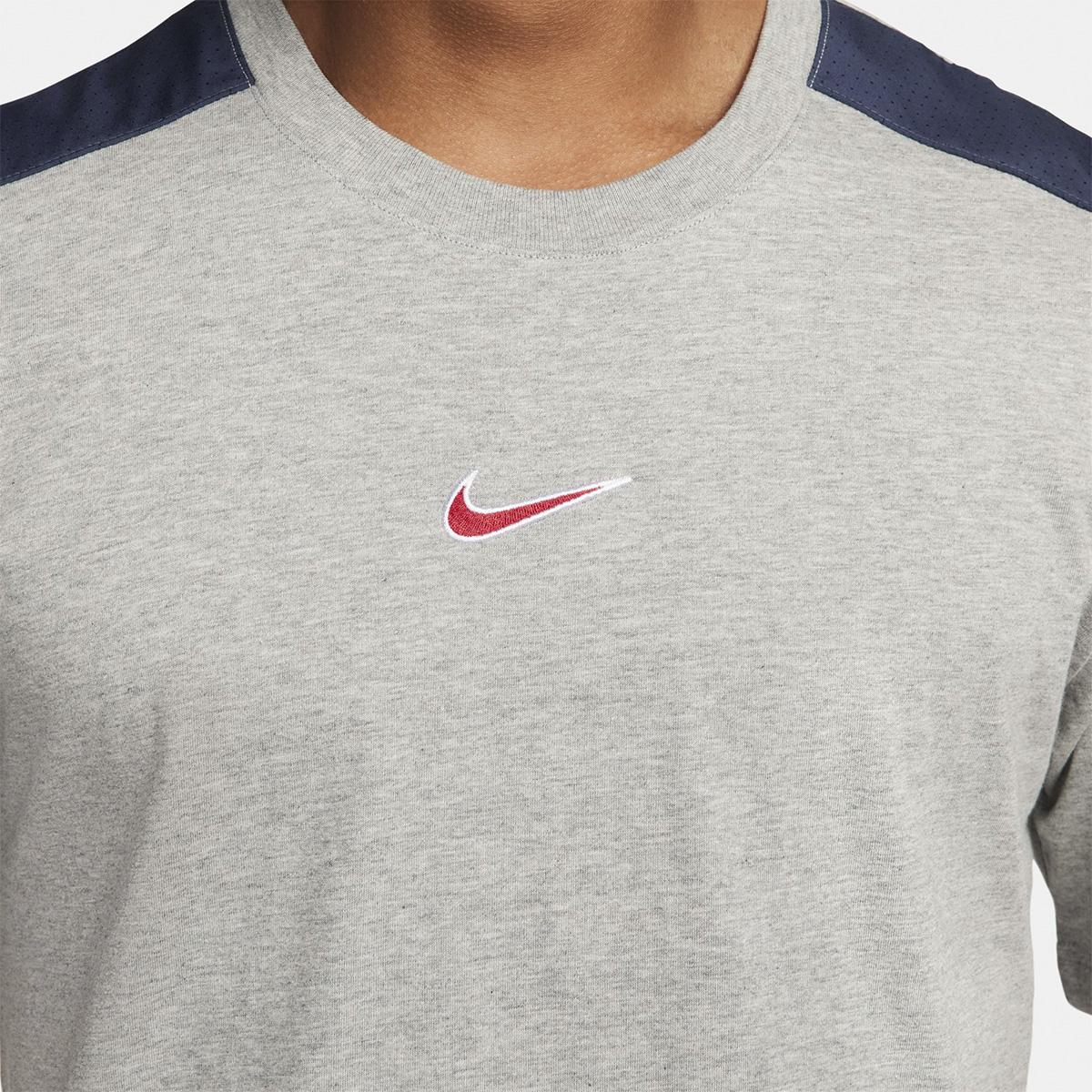Nike Sportswear Graphic T-Shi