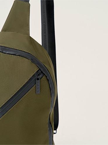 Born Living Yoga Stow Dark Olive