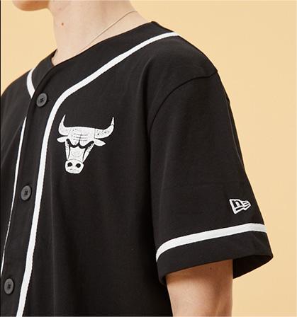 New Era Distressed Logo Button Up Tee Chibul