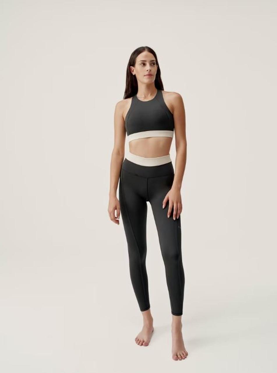 Born Living Yoga Fiorella Black Stone