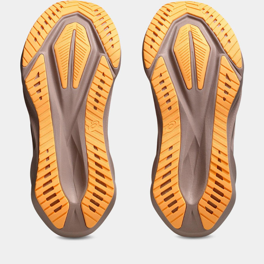 Zapatilla Asics Novablast 5