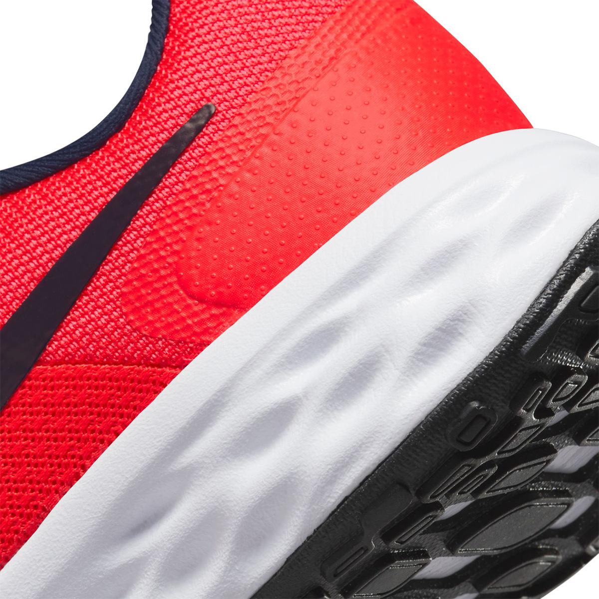 Nike Revolution 6