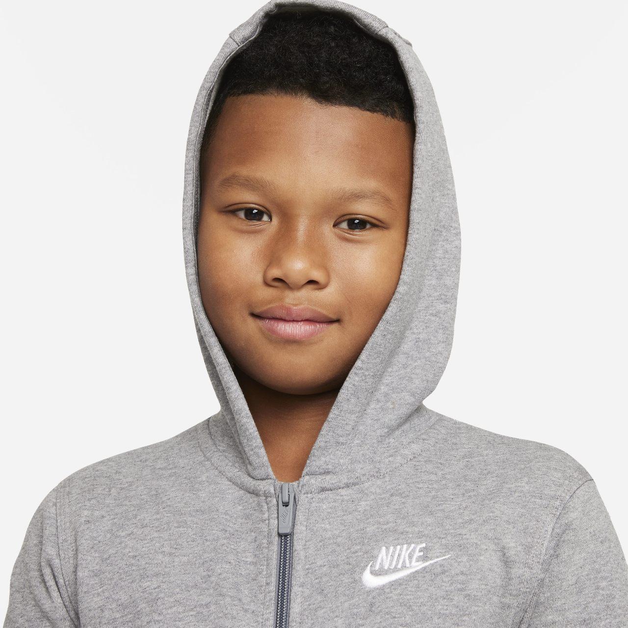 Nike Sportswear Club