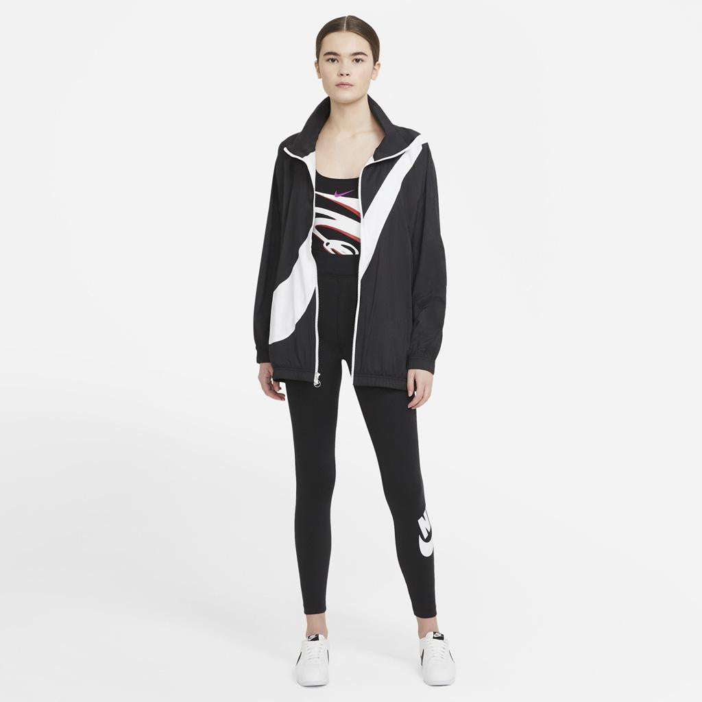 Nike Sportswear Essential