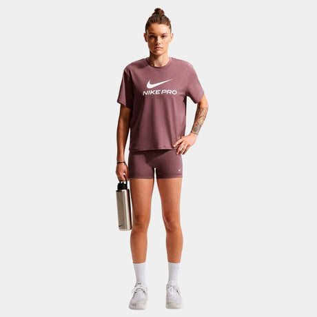 Shorts Nike Pro De Biker De Talle Medio Y 3" – Mujer