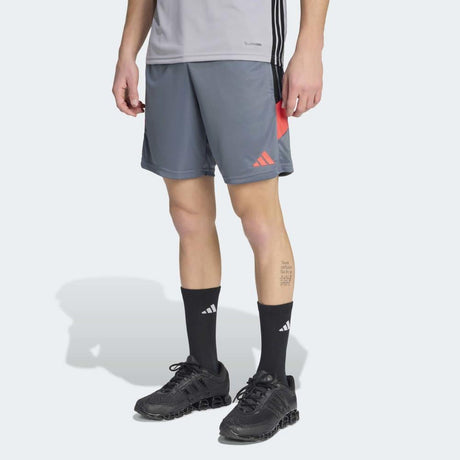 adidas Pantalón Corto Tiro 26 Essentials