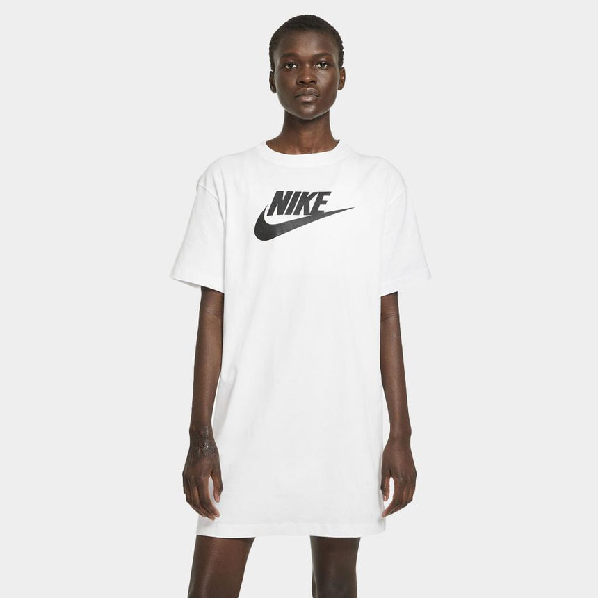 Nike Sportswear Essential