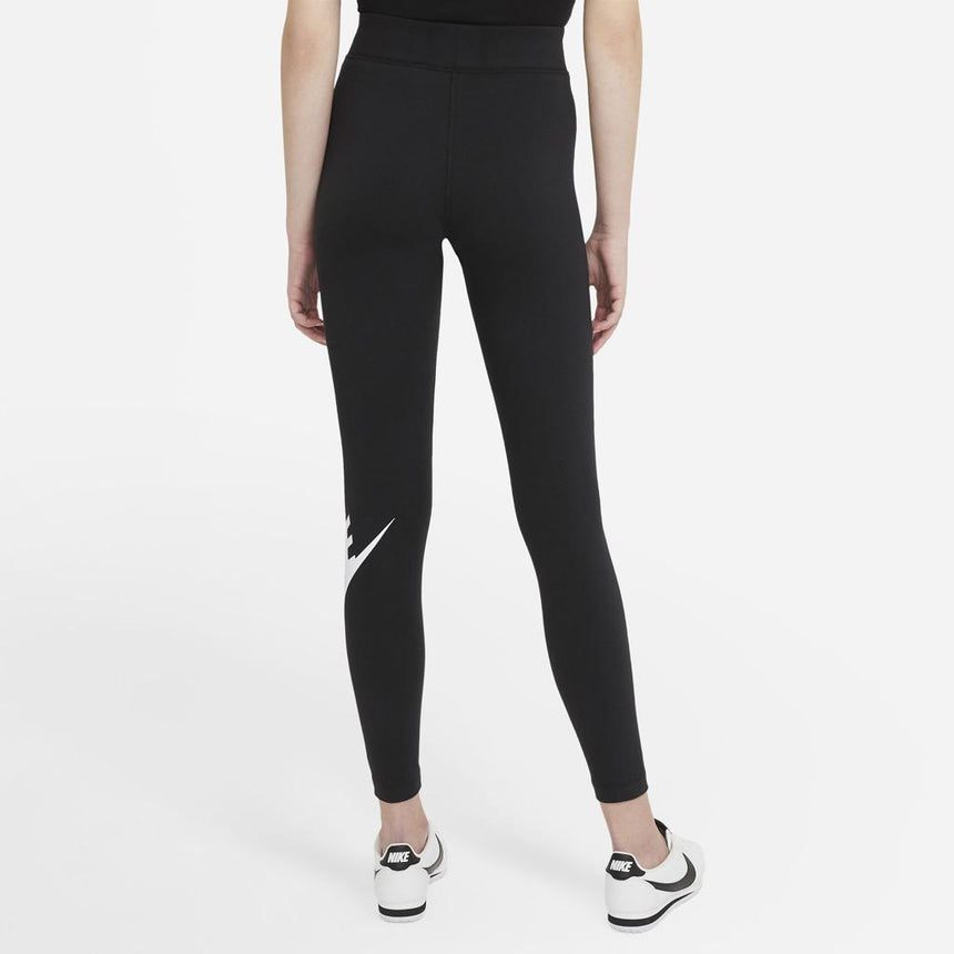 Nike Sportswear Essential