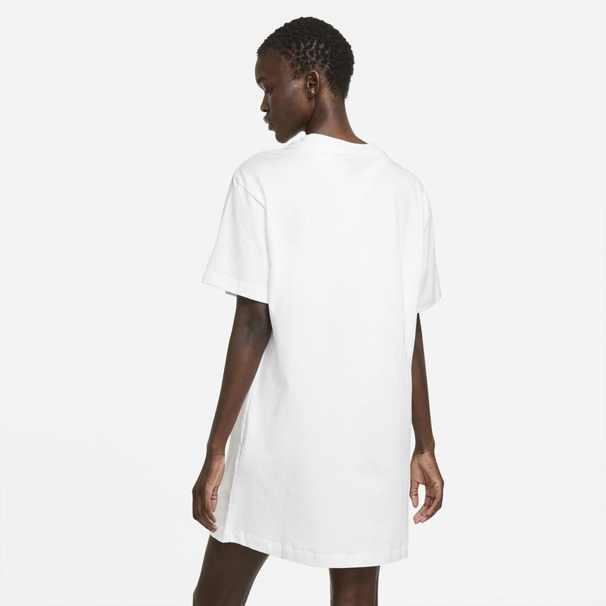 Nike Sportswear Essential