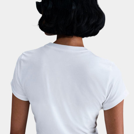 Camiseta Nike Sportswear Chill Knit Corta - Mujer