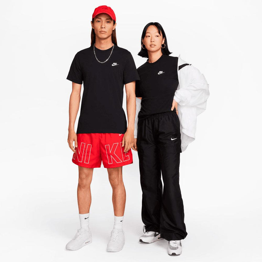 Camiseta Nike Sportswear Club - Hombre