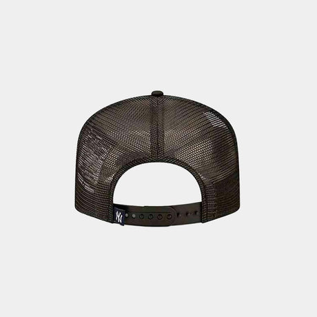 New Era City Graphic Trucker