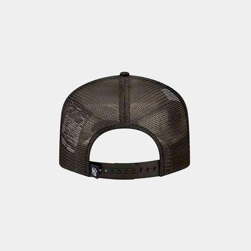 New Era City Graphic Trucker