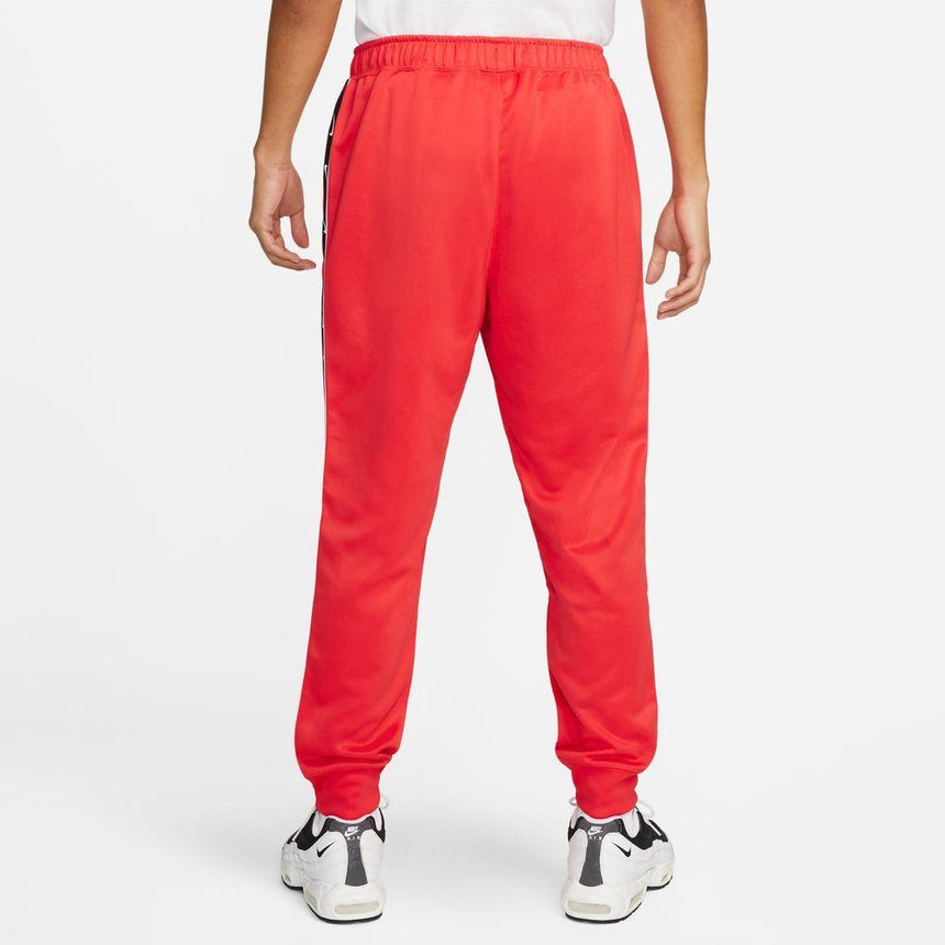 Nike Sportswear Repeat