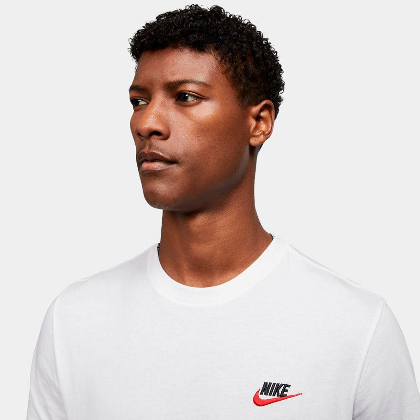 Camiseta Nike Sportswear Club - Hombre