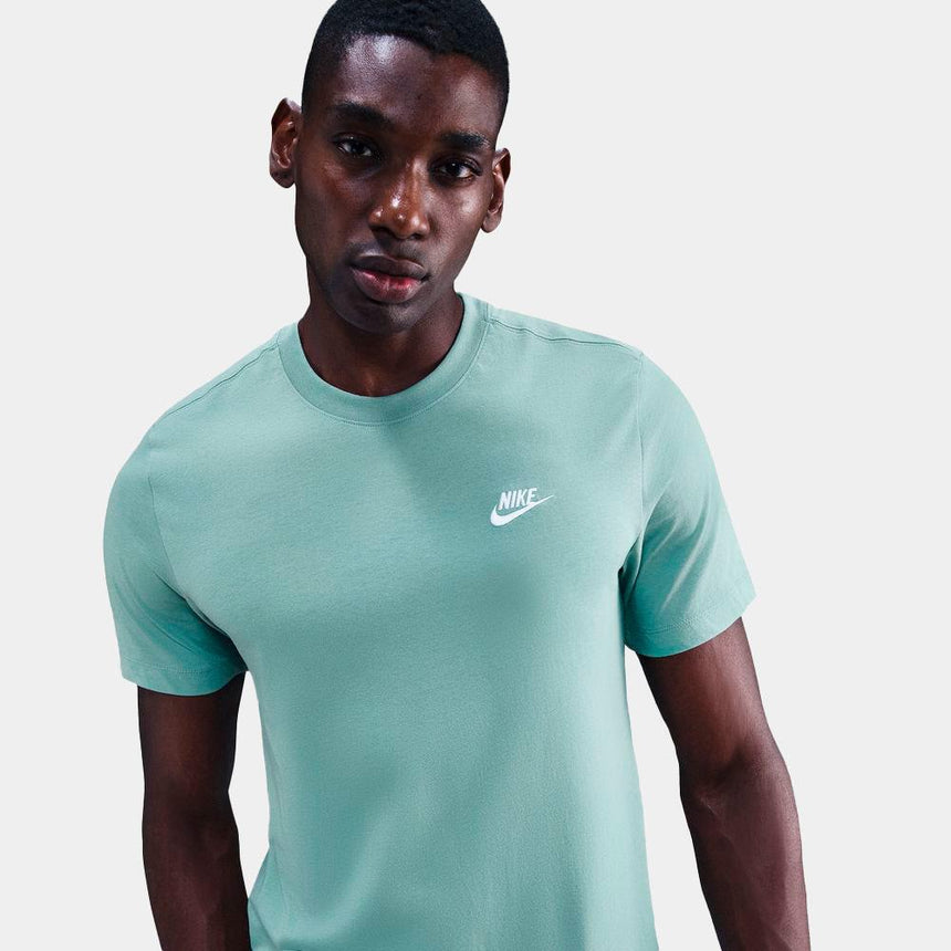 Camiseta Nike Sportswear Club - Hombre