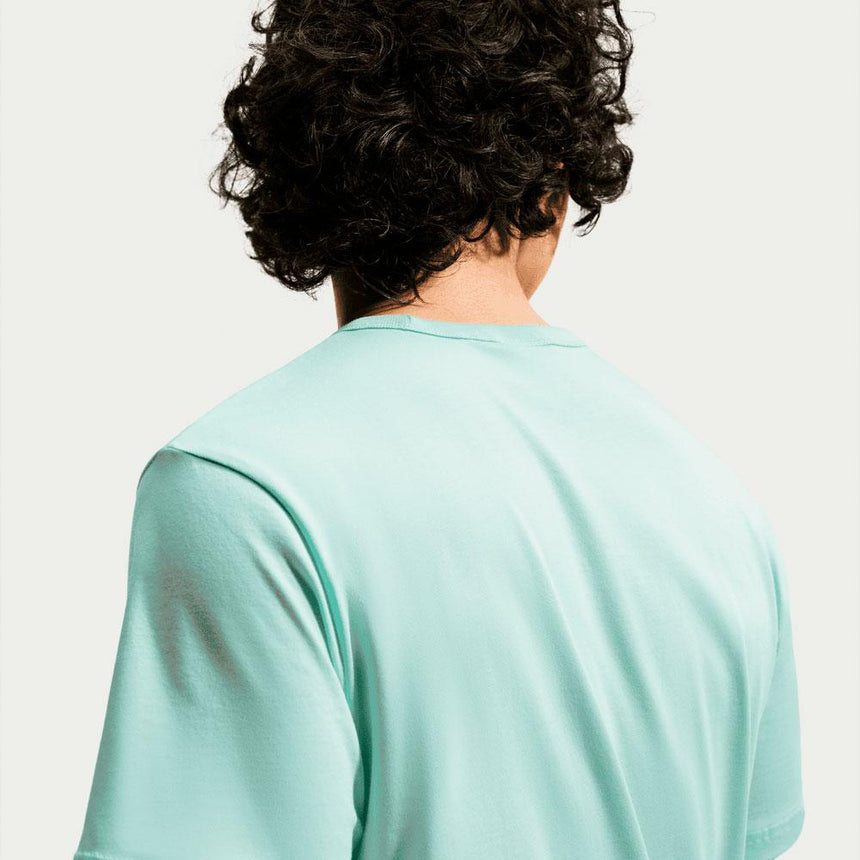 Camiseta Nike Sportswear Club - Hombre