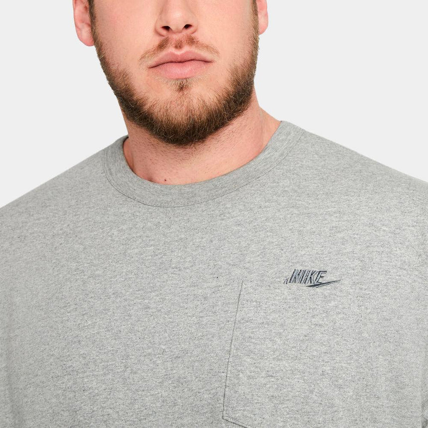 Camiseta Nike Sportswear Club - Hombre