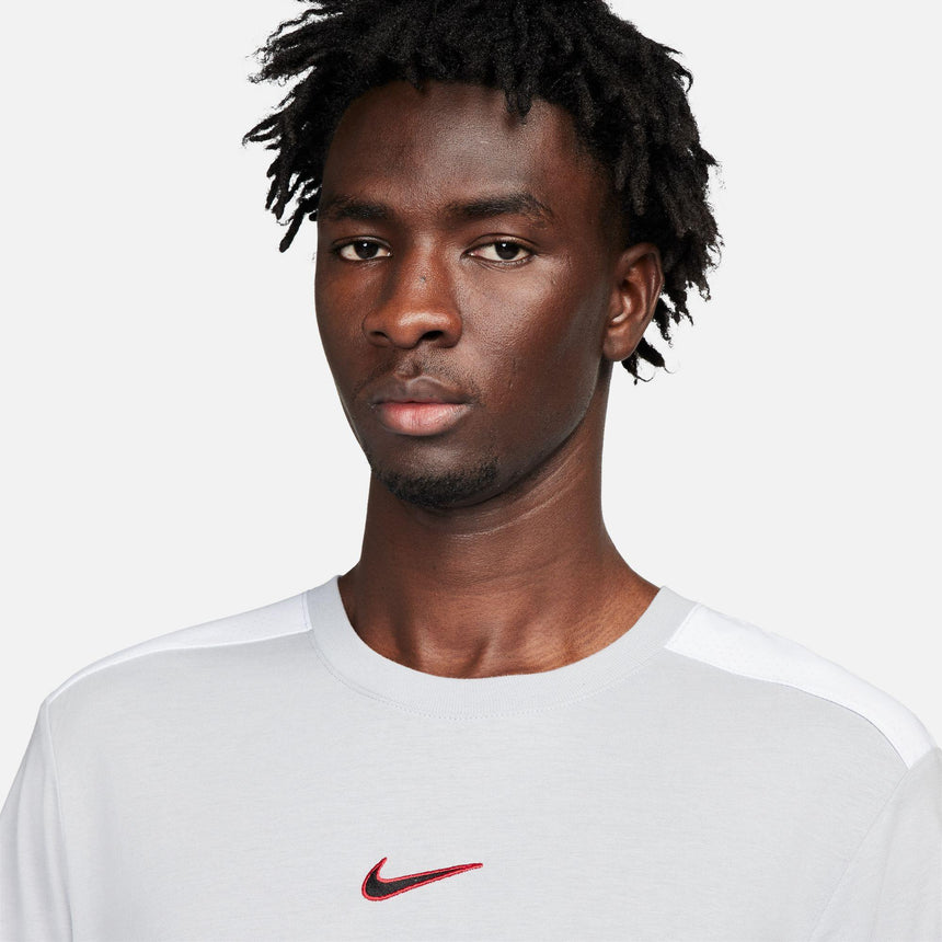 Nike Sportswear Men's Graphic T-Shi