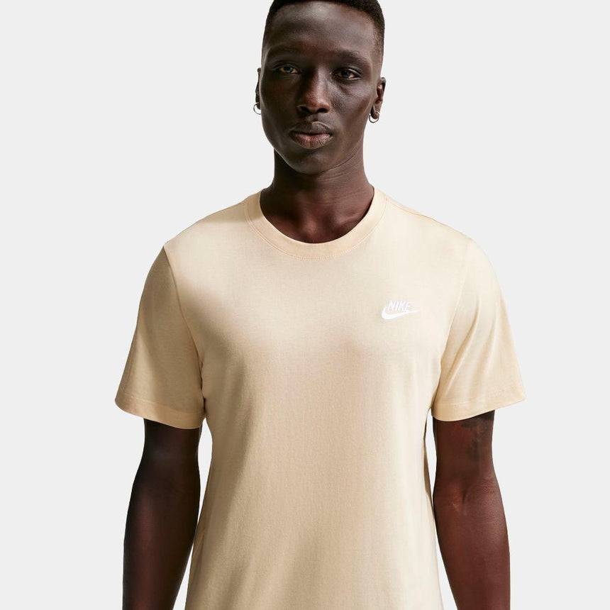Camiseta Nike Sportswear Club - Hombre