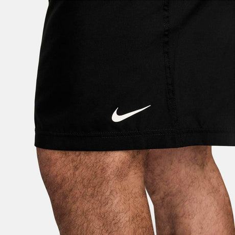 Pantalón Nike Form Corto Versátil DrI-Fit De 23 cm Sin Forro - Hombre