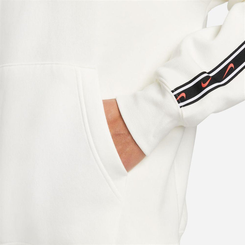 Nike Sportswear Repeat
