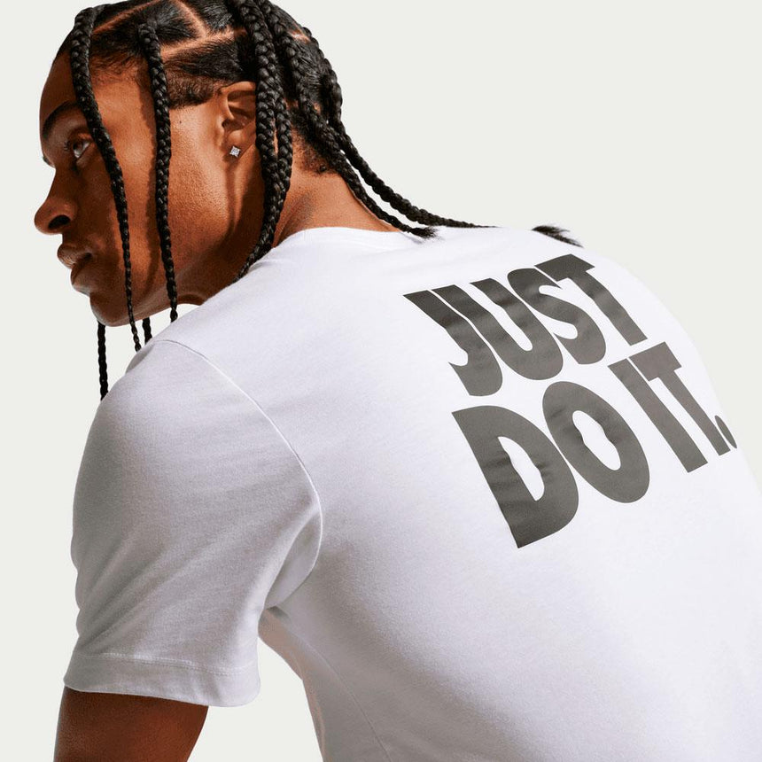 Camiseta Nike Sportswear Club - Hombre