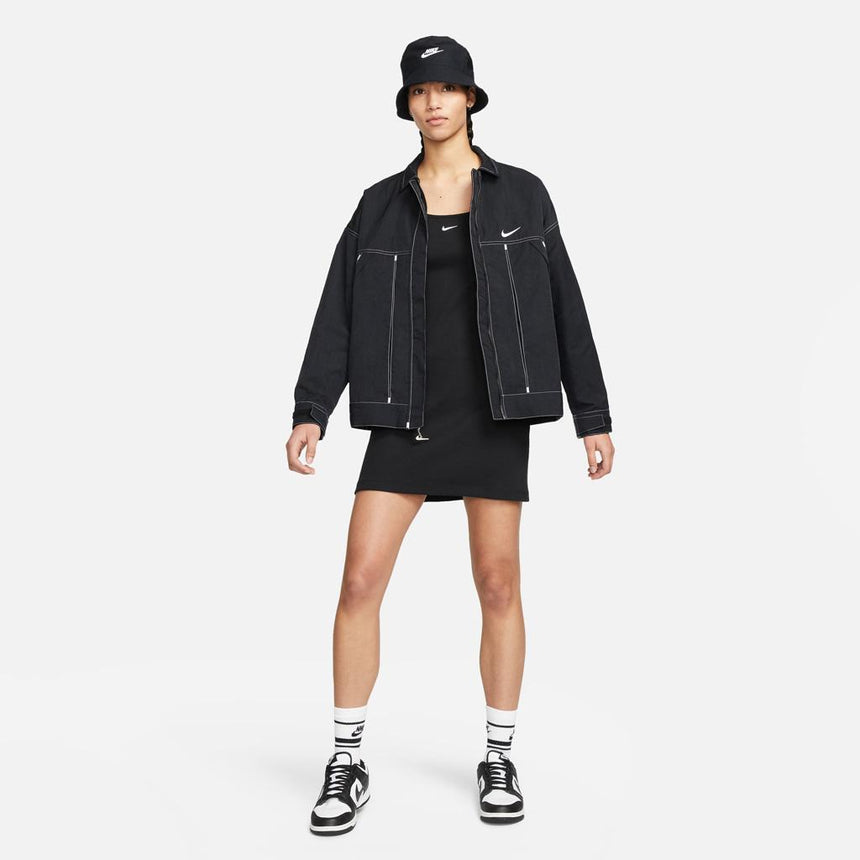 Nike Sportswear Essential