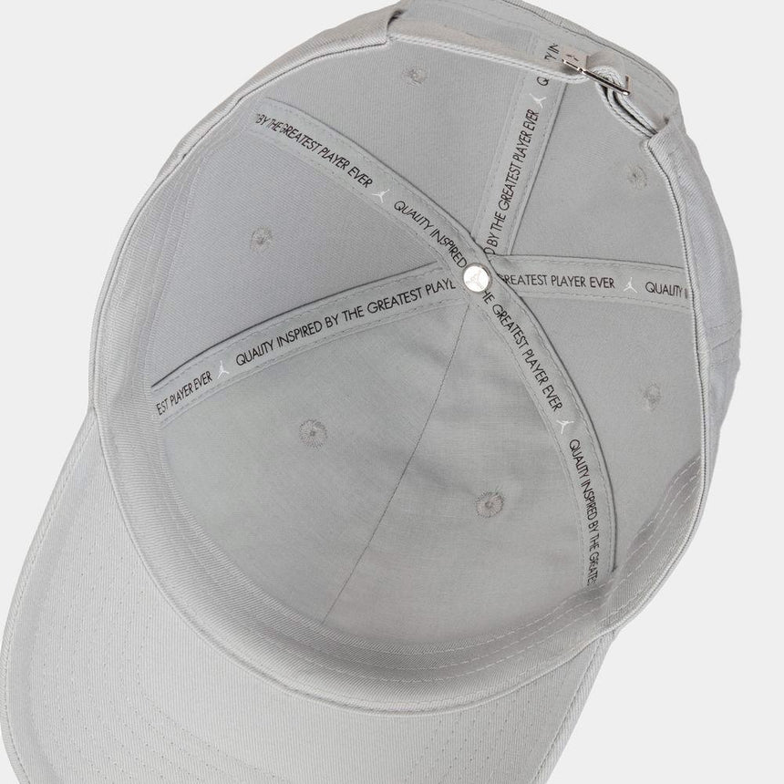 Gorra Jordan Club Con Visera Curva Sin Estructura