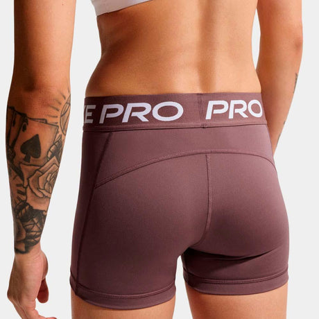 Shorts Nike Pro De Biker De Talle Medio Y 3" – Mujer