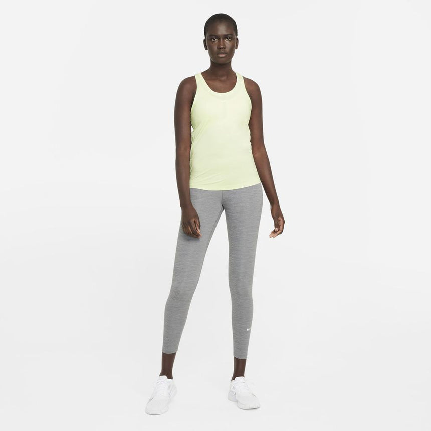 Nike DrI-Fit One