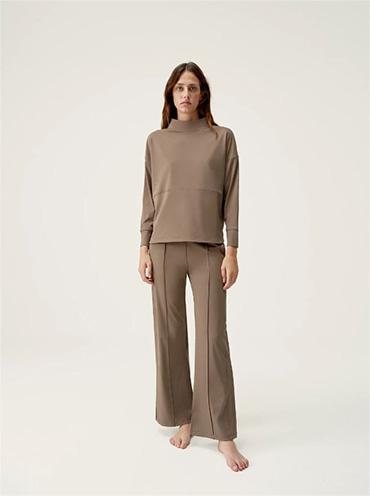 Born Living Yoga Lua Walnut