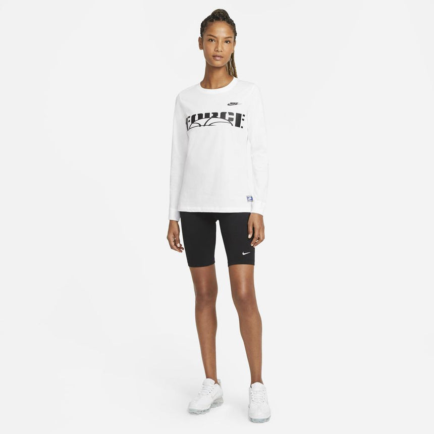 Malla Corta Nike Sportswear Essential