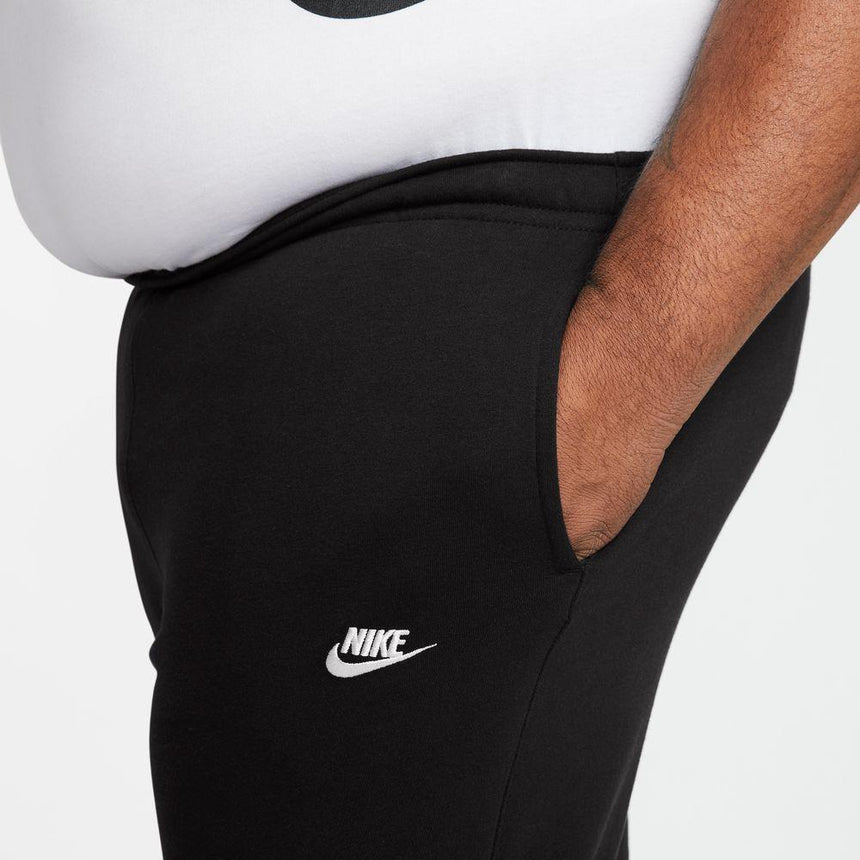 Nike Sportswear Club