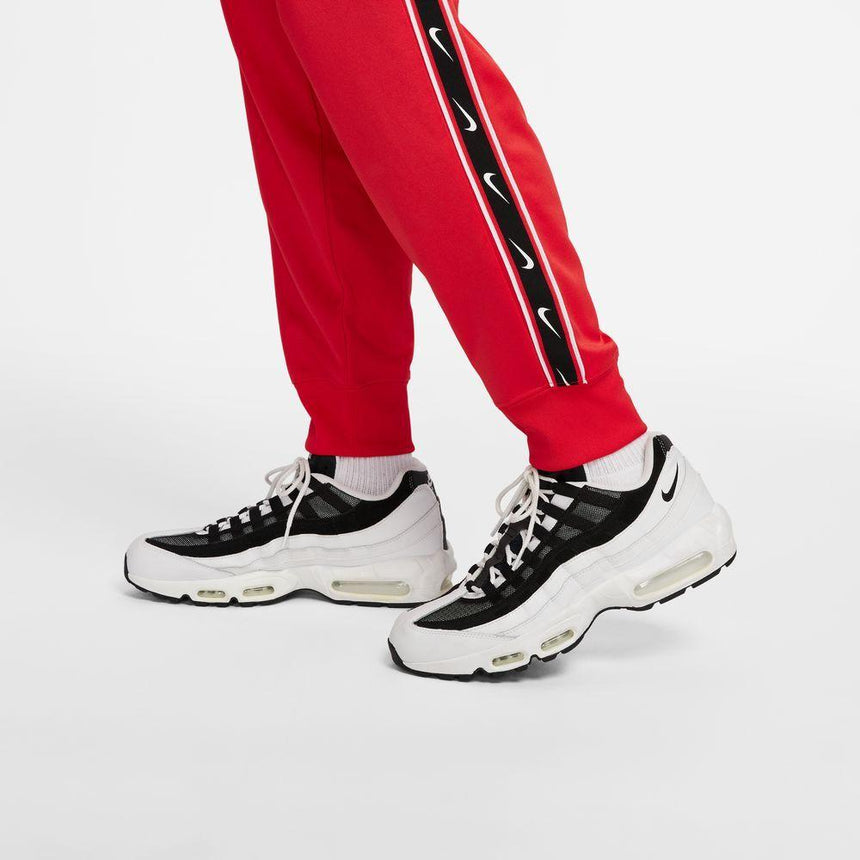 Nike Sportswear Repeat