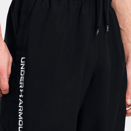 Pantalones Cortos Ua Tech™ Woven Wordmark 8,25” Para Hombre