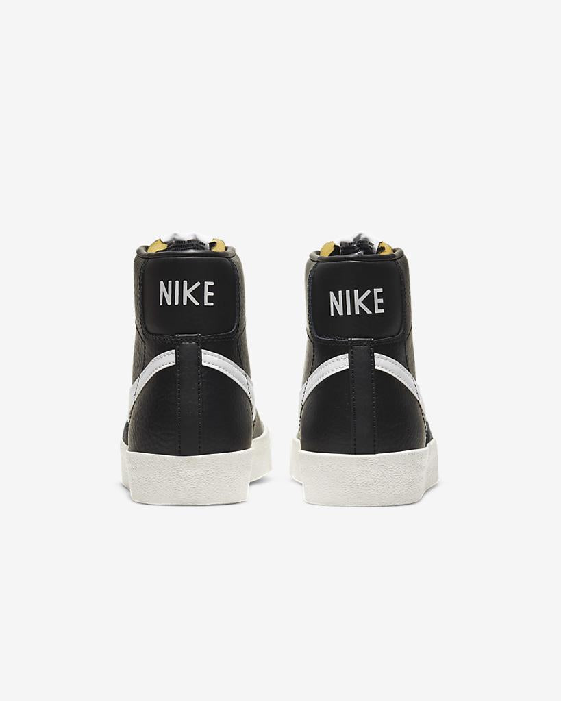 Nike Blazer Mid '77