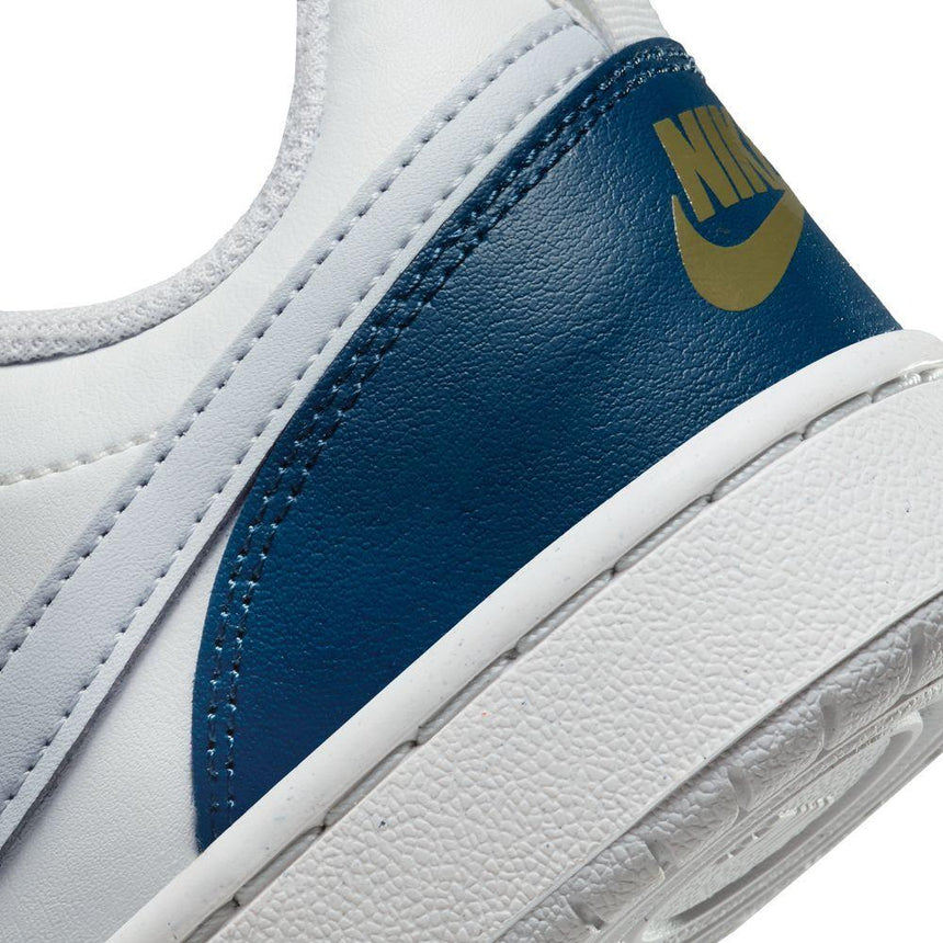 Nike Court Borough Low 2