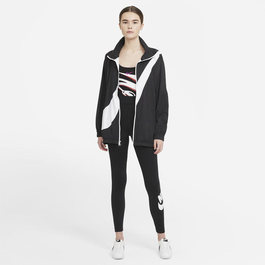 Nike Sportswear Essential