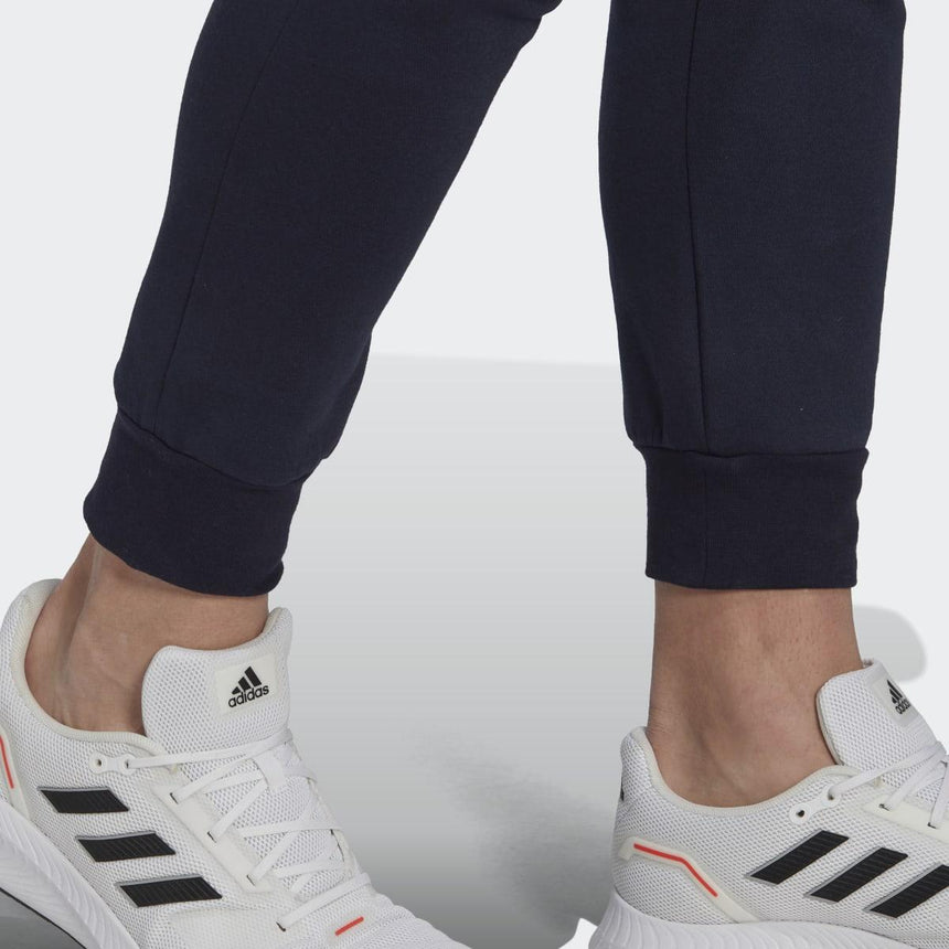adidas Essentials Regular Tapered Fleece